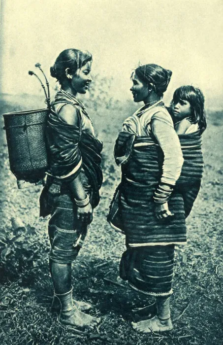 Framed Print : Two women and a child, Vietnam (Annam) Framed Print : Two women and a child, Vietnam (Annam)
