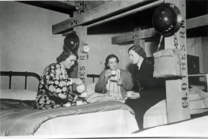 Framed Print : Three women police officers in a dormitory, London, WW2 Framed Print : Three women police officers in a dormitory, London, WW2