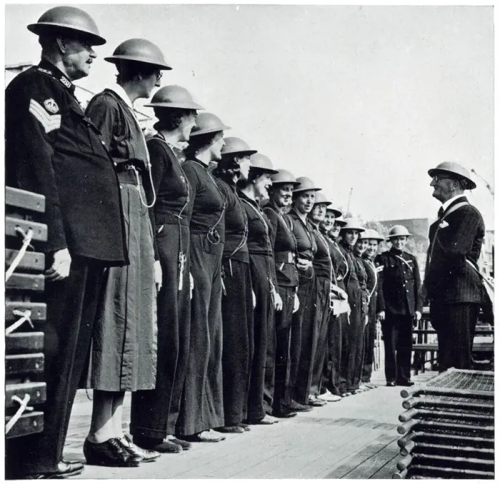 Framed Print : Women of the River Emergency Service, September 1939 Framed Print : Women of the River Emergency Service, September 1939
