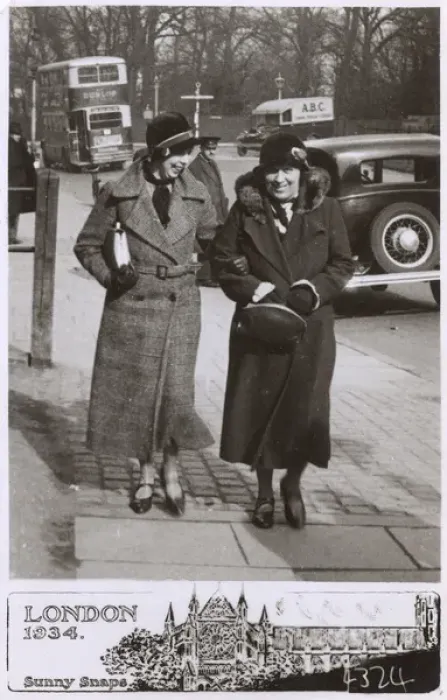 Framed Print : Two women strolling along a London street Framed Print : Two women strolling along a London street
