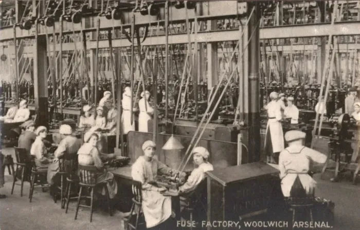 Framed Print : Women WW1 Munitions Woolwich Arsenal Framed Print : Women WW1 Munitions Woolwich Arsenal