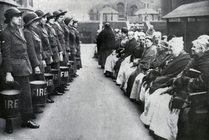 Framed Print : Womens Volunteer Reserve - Fire-fighting Drill at a London Framed Print : Womens Volunteer Reserve - Fire-fighting Drill at a London