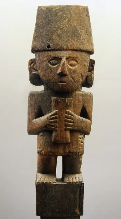 Framed Print : Wooden anthropomorphic figure. Chimu culture Framed Print : Wooden anthropomorphic figure. Chimu culture