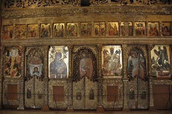 Wooden iconostasis by Angelos Masketis. 17th century. Byzant