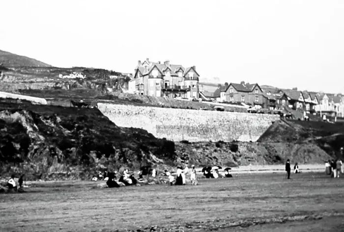 Framed Print : Woolacombe Beach, Devon, early 1900s Framed Print : Woolacombe Beach, Devon, early 1900s