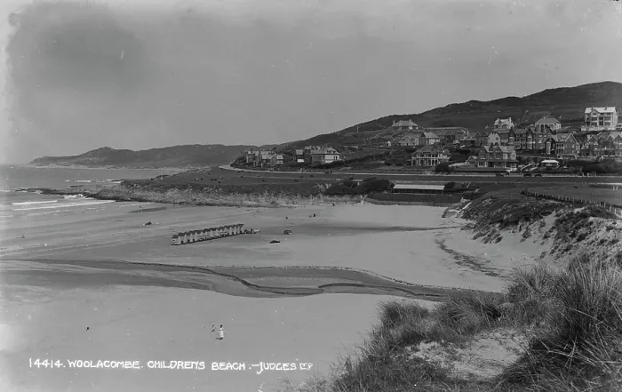 Framed Print : Woolacombe Children's Beach Framed Print : Woolacombe Children's Beach