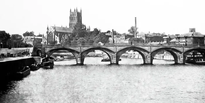 Framed Print : Worcester cathedral Framed Print : Worcester cathedral