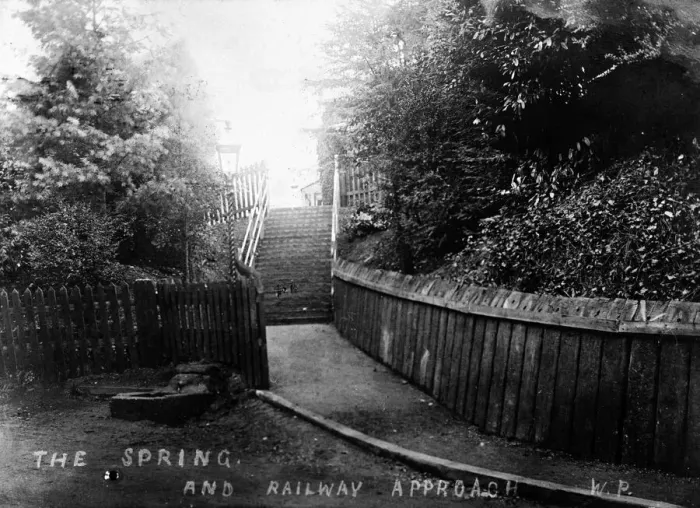 Framed Print : Worcester Park station approach, SW London (Surrey) Framed Print : Worcester Park station approach, SW London (Surrey)