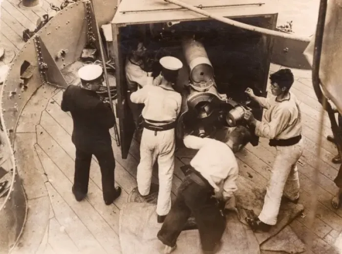Framed Print : Working a gun on submarine parent ship, WW1 Framed Print : Working a gun on submarine parent ship, WW1