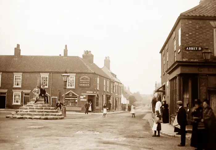 Framed Print : Worksop Market Cross early 1900s Framed Print : Worksop Market Cross early 1900s