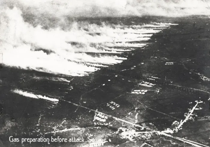 Framed Print : World War II - gas being laid down, attack on the Somme Framed Print : World War II - gas being laid down, attack on the Somme