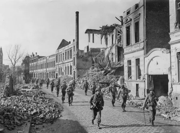 Framed Print : World War II - men US 9th Army, Neuss, Germany Framed Print : World War II - men US 9th Army, Neuss, Germany
