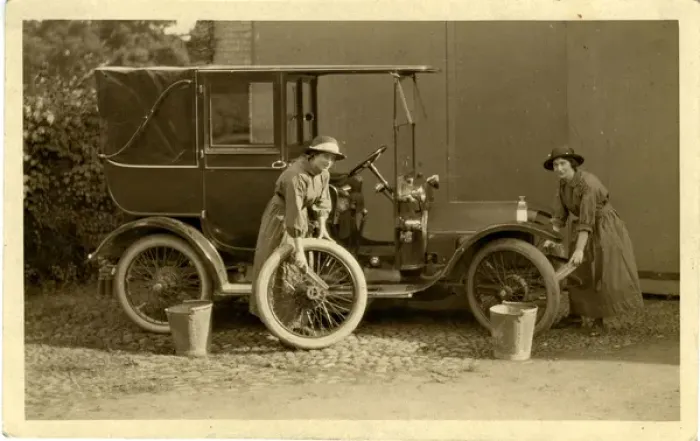 Framed Print : World War One Women Washing Vintage Car / Landaulet Framed Print : World War One Women Washing Vintage Car / Landaulet