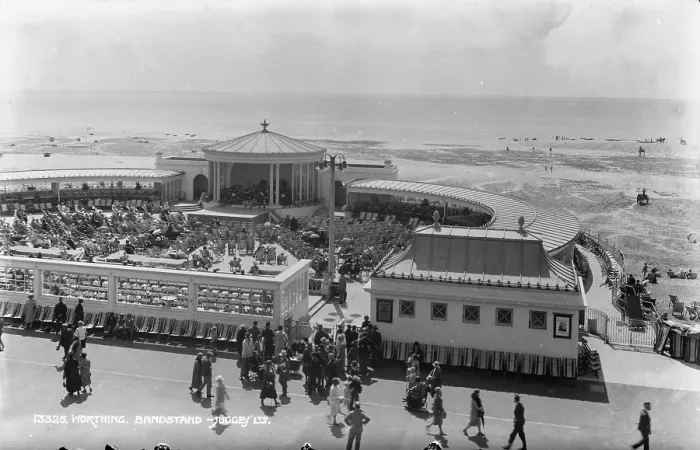 Framed Print : Worthing Bandstand Framed Print : Worthing Bandstand