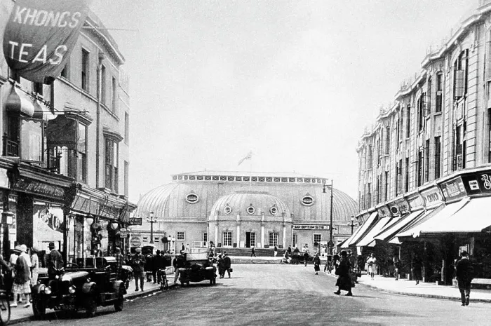 Framed Print : Worthing South Street probably 1920s Framed Print : Worthing South Street probably 1920s