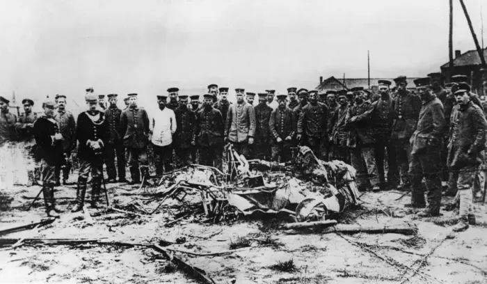 Framed Print : Wreckage of Max Immelmanns aeroplane, WW1 Framed Print : Wreckage of Max Immelmanns aeroplane, WW1