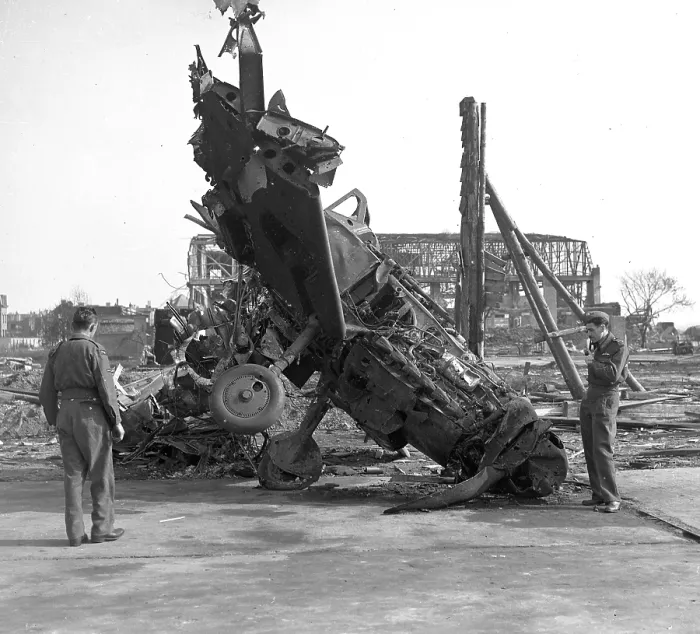 Framed Print : Wrecked Messerschmitt Bf 109G at B-40 Beauvais-Nivillers Framed Print : Wrecked Messerschmitt Bf 109G at B-40 Beauvais-Nivillers