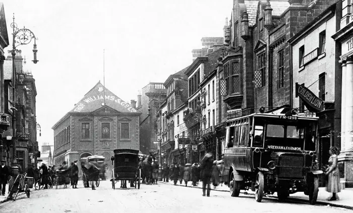 Framed Print : Wrexham High Street probably 1920s Framed Print : Wrexham High Street probably 1920s