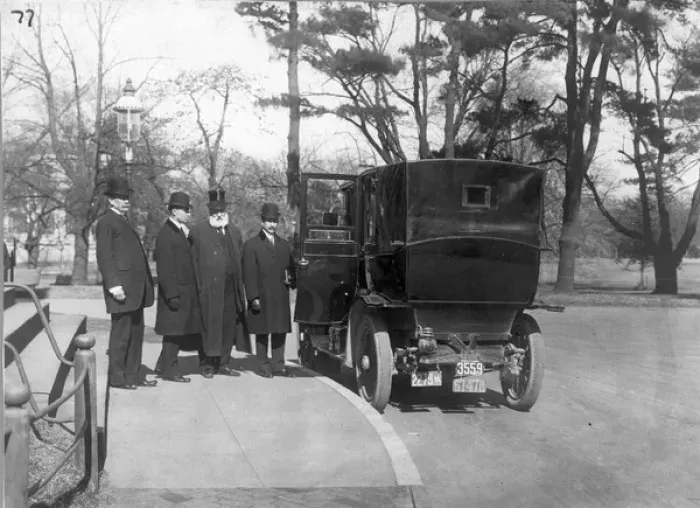Framed Print : Wright brothers leaving the Smithsonian Institution Framed Print : Wright brothers leaving the Smithsonian Institution