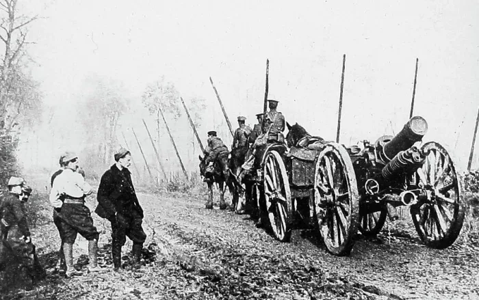 Framed Print : WW1 A British Field Howitzer Framed Print : WW1 A British Field Howitzer
