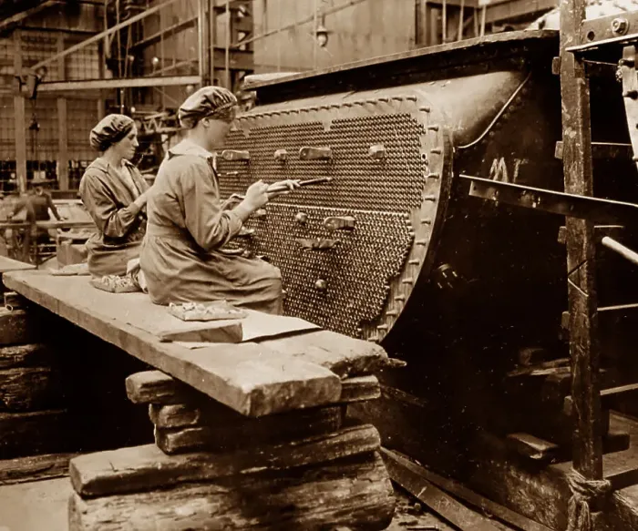 Framed Print : WW1 Women working on a condenser tube in a factory Framed Print : WW1 Women working on a condenser tube in a factory