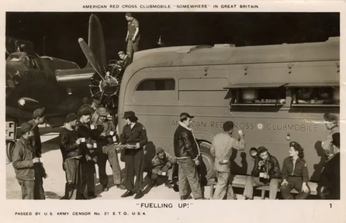 Framed Print : WW2 - American Red Cross Clubmobile - UK Framed Print : WW2 - American Red Cross Clubmobile - UK
