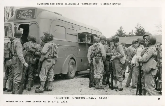 Framed Print : WW2 - American Red Cross Clubmobile - UK Framed Print : WW2 - American Red Cross Clubmobile - UK