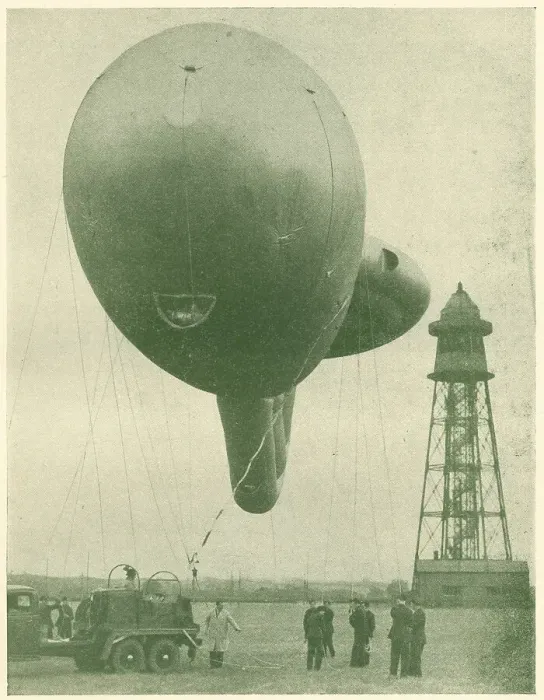 Framed Print : WW2 - Barrage Ballon Ground Crew
