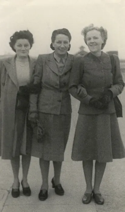 Framed Print : WW2 era - Home front, Three women on holiday - Isle of Wight Framed Print : WW2 era - Home front, Three women on holiday - Isle of Wight