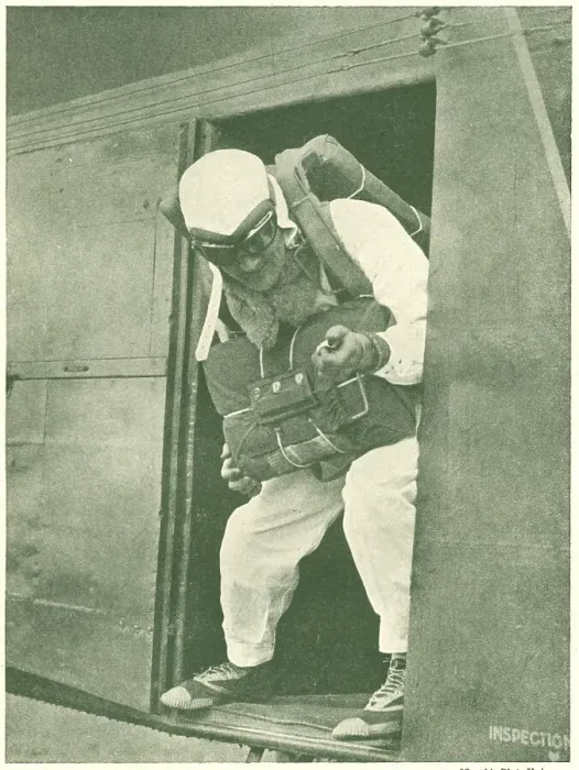 Framed Print : WW2 - Parachutist Making A Delayed Drop Framed Print : WW2 - Parachutist Making A Delayed Drop