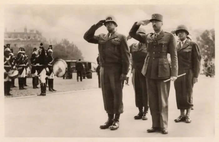 Framed Print : WW2 - Paris Liberation - Generals at Tomb of Unknown soldier Framed Print : WW2 - Paris Liberation - Generals at Tomb of Unknown soldier