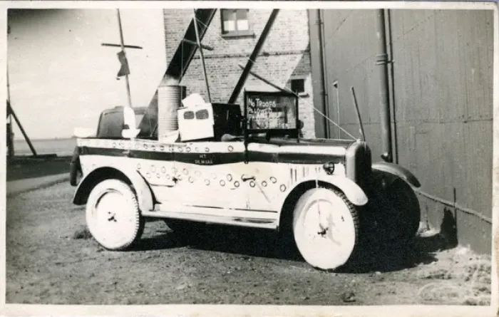 Framed Print : WW2 Trojan Vintage Staff Car from H. T. Dilwara Framed Print : WW2 Trojan Vintage Staff Car from H. T. Dilwara