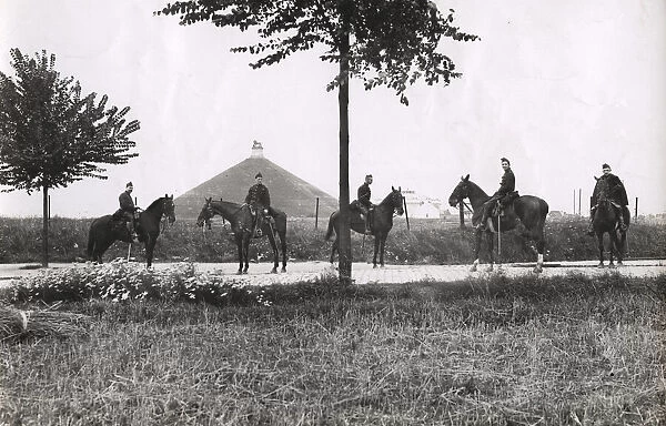 WWI: Belgian scouts on horses, Waterloo battlefield