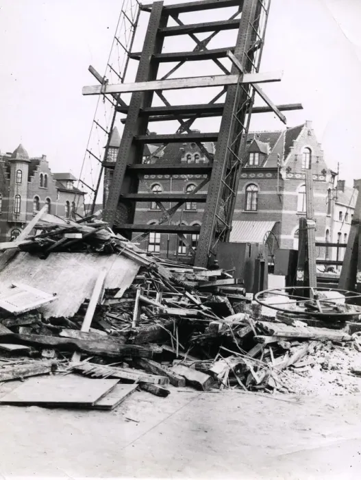 Framed Print : WWI: damaged bridge, Willebroek, Antwerp, Belgium Framed Print : WWI: damaged bridge, Willebroek, Antwerp, Belgium