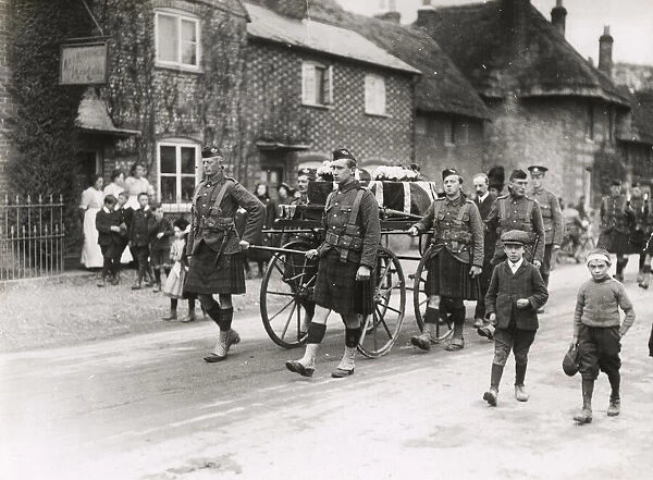 WWI: Funeral of Candaian Highlander soldier