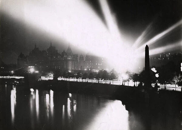 WWI: searchlights over the Embankment, Thames, London