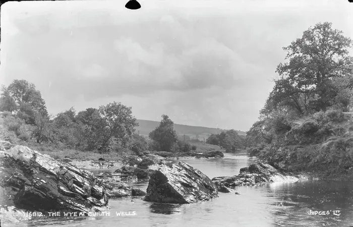 Framed Print : The Wye at Builth Wells Framed Print : The Wye at Builth Wells