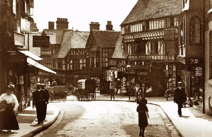 Framed Print : Wyle Cop, Shrewsbury early 1900's Framed Print : Wyle Cop, Shrewsbury early 1900's