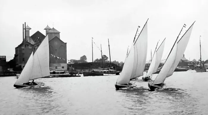Framed Print : Yacht racing, Oulton Broad, early 1900s Framed Print : Yacht racing, Oulton Broad, early 1900s
