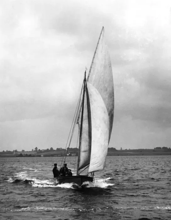 Framed Print : Yachting on the Stour Framed Print : Yachting on the Stour
