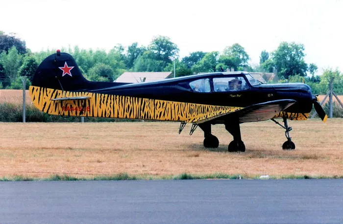 Framed Print : Yakovlev Yak-18T RA44506 Tiger Pat Framed Print : Yakovlev Yak-18T RA44506 Tiger Pat
