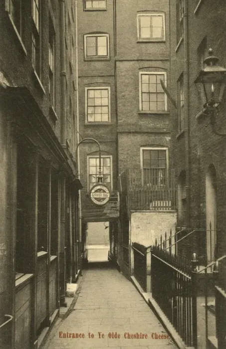 Framed Print : Ye Olde Cheshire Cheese Pub, London Framed Print : Ye Olde Cheshire Cheese Pub, London