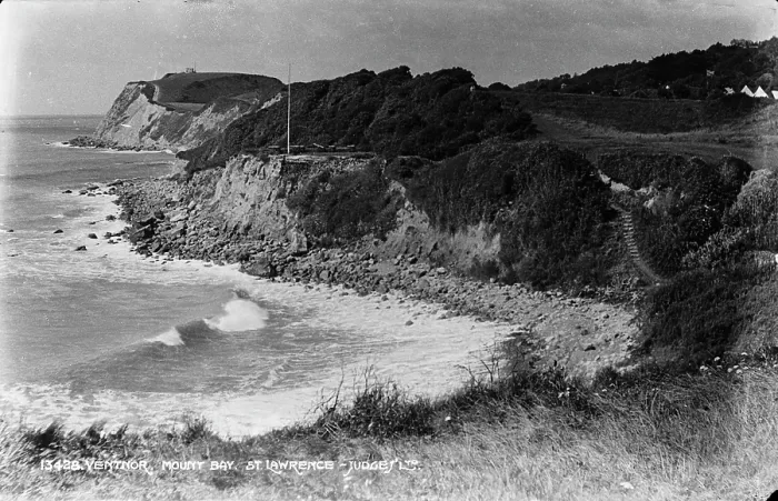 Framed Print : Yentnor, Mount Bay Framed Print : Yentnor, Mount Bay