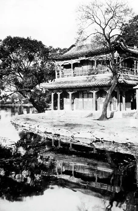 Framed Print : Ying Tai Palace, Beijing, China, early 1900s Framed Print : Ying Tai Palace, Beijing, China, early 1900s
