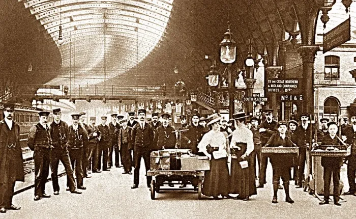 Framed Print : York Railway Station Framed Print : York Railway Station