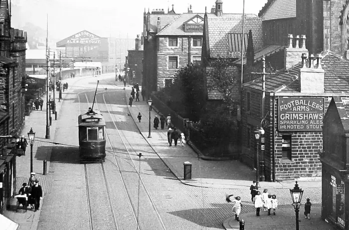 Framed Print : Yorkshire Street, Burnley Framed Print : Yorkshire Street, Burnley