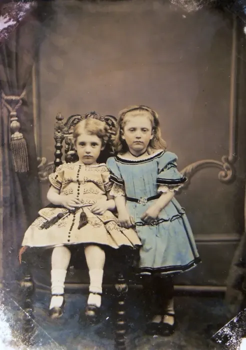 Framed Print : Two Young Girls - Photo Framed Print : Two Young Girls - Photo