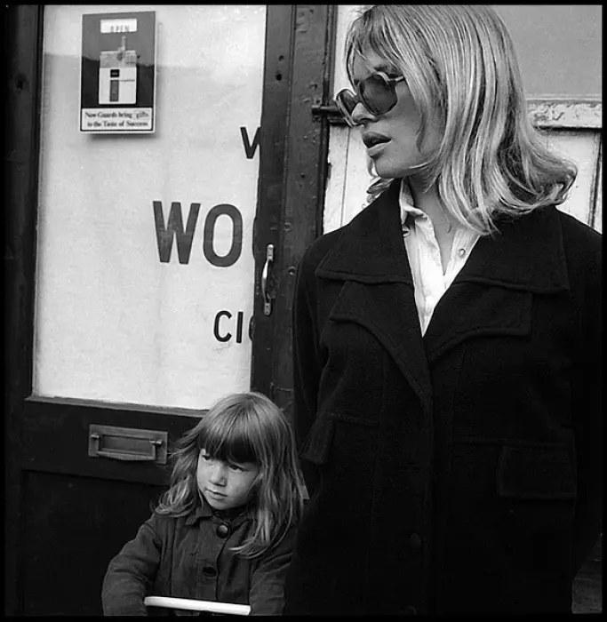 Framed Print : Young woman and child Framed Print : Young woman and child