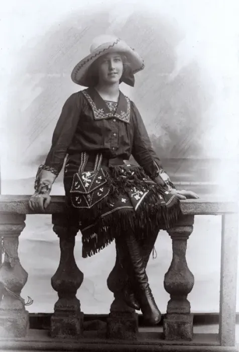 Framed Print : Young woman in a studio photo, wearing fancy dress Framed Print : Young woman in a studio photo, wearing fancy dress