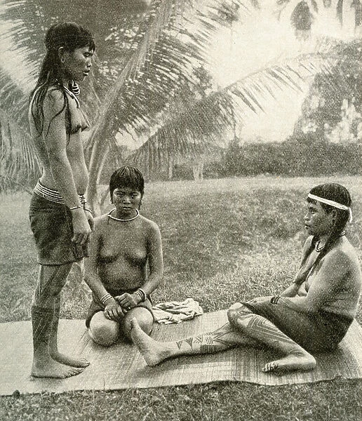 Three young women of the Kalabit tribe, Borneo, SE Asia